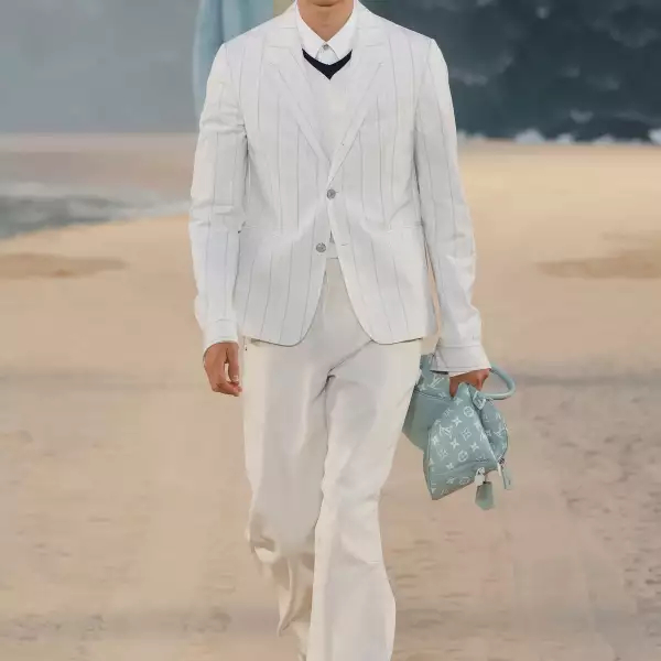Vuitton m S27 053.jpg