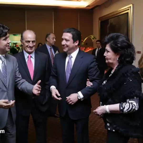 Manuel Arroyo,Jaime González,Francisco J. y Leticia Funtanet con Mariana Rivas