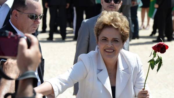 Miles de simpatizantes de Rousseff acudieron al Palacio de Planalto, la sede del gobierno brasileño.