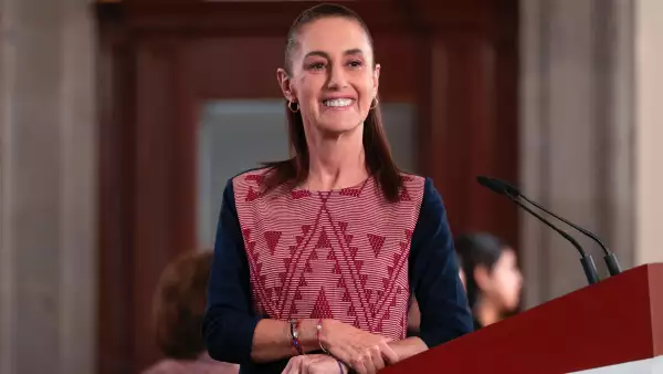 sheinbaum informe en el zocalo.jpeg
