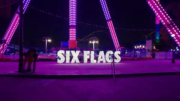 Del Reino Aventura a la modernidad: la evolución de Six Flags México