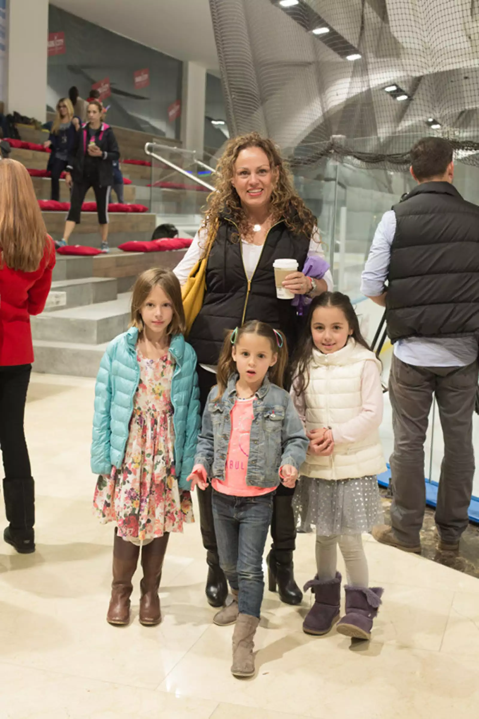 Gabriela Paasche, Anika, Nikol y Alena Holtz