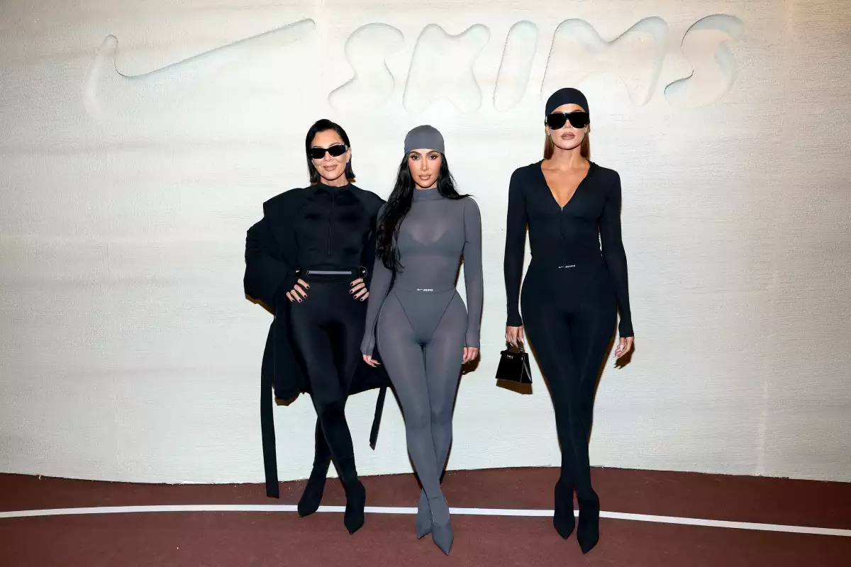Khloe-Kim-Kris-Kardashian-Jenner