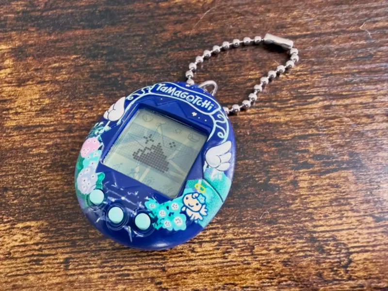 Cumplí el sueño de todo niño de los 90: cómo es tener tu primer Tamagotchi en 2026, la era de la IA 
