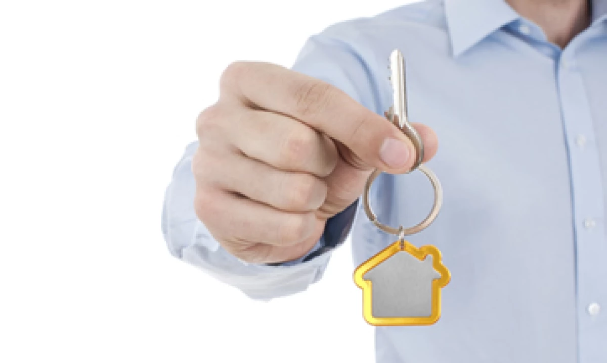 Algunos hogares tendrían que destinar hasta 80% de su ingresos al pago de una hipoteca para tener una casa propia.(Foto: iStock by Getty)