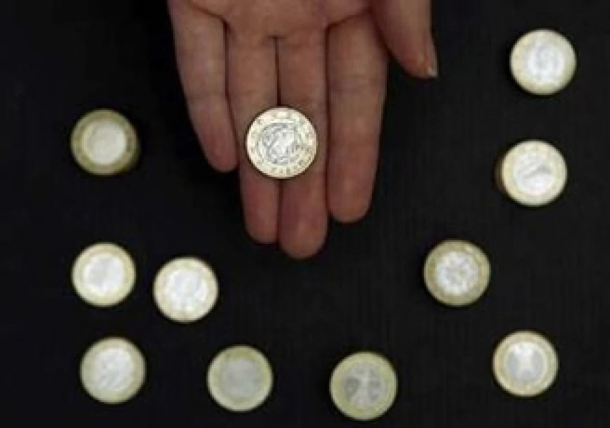 Con un déficit de 13% de su PIB, Grecia se ha comprometido a reducir su gasto y elevar sus impuestos. (Foto: Reuters)