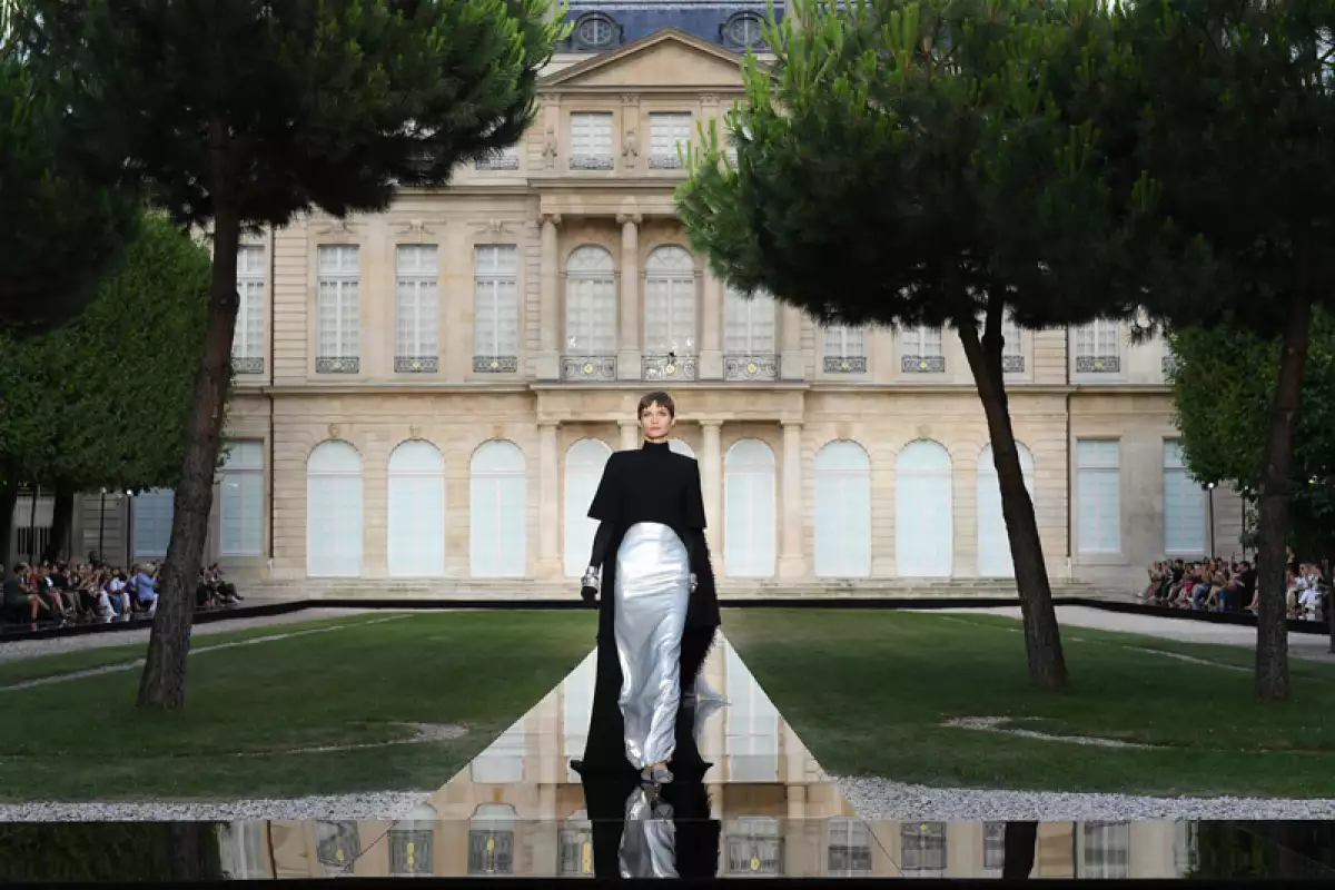 Givenchy : Runway - Paris Fashion Week - Haute Couture Fall Winter 2018/2019