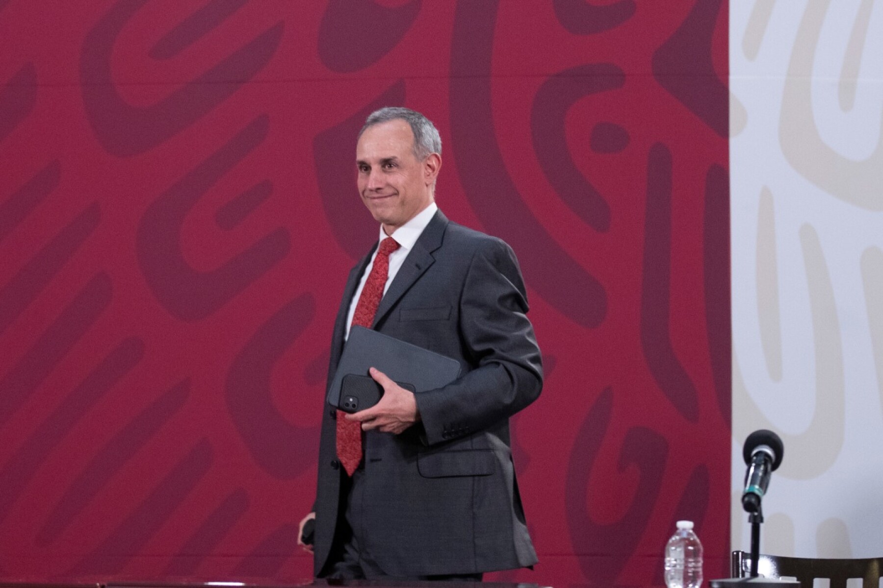OMS confirma a Hugo López-Gatell en su grupo de expertos