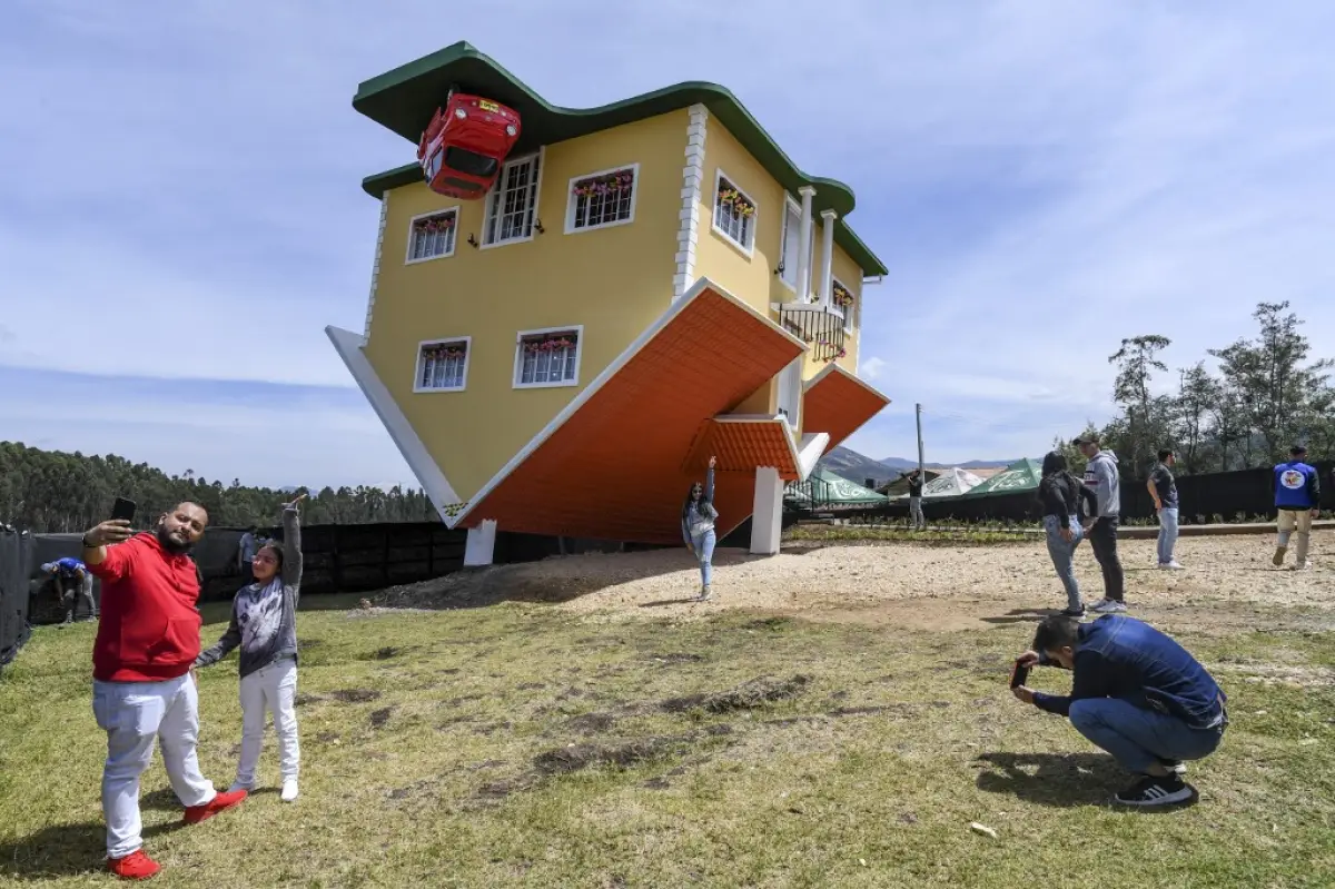 casa-al-reves-colombia