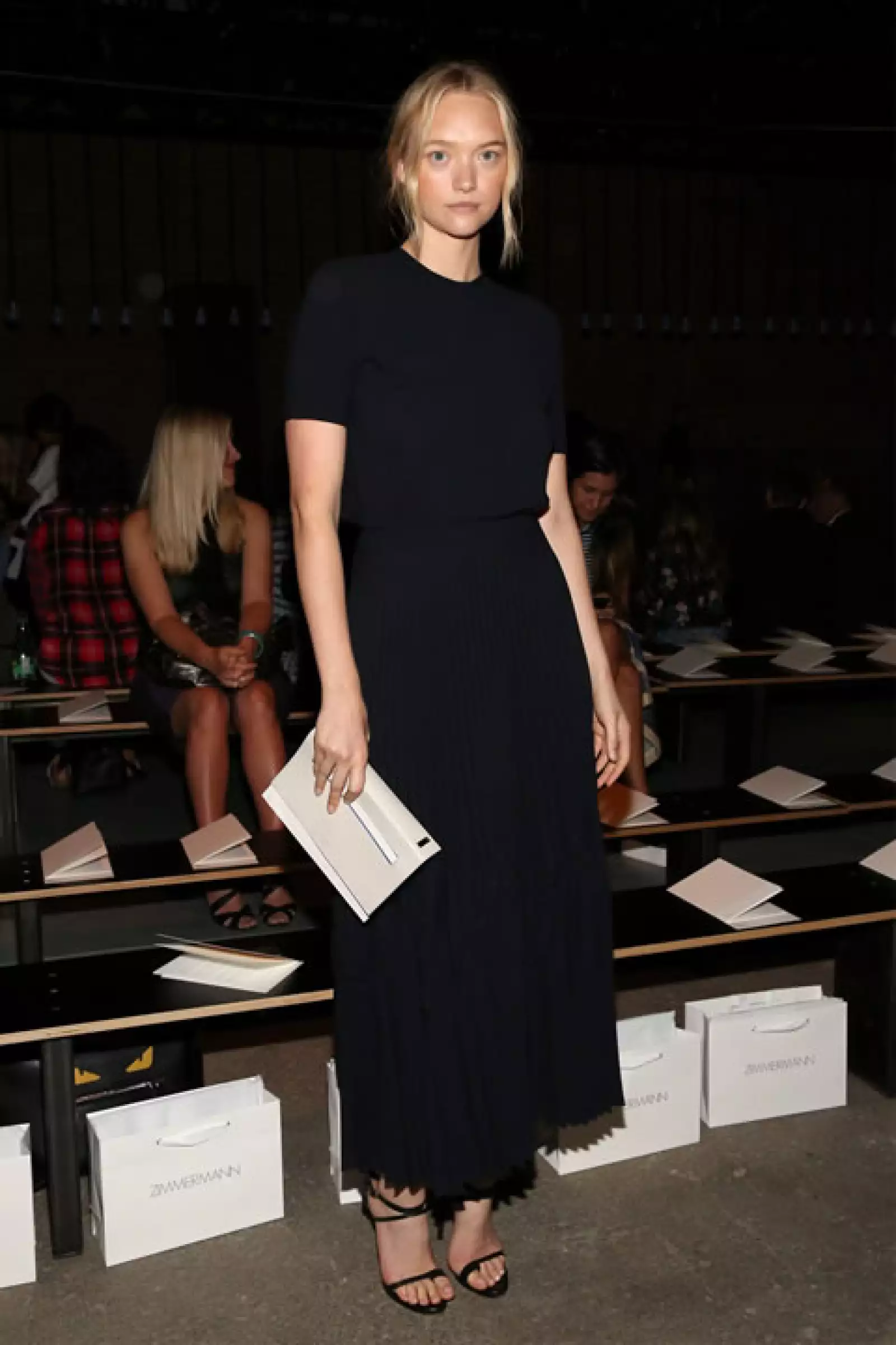 La modelo Gemma Ward asistió al desfile de Zimmermann en Artbeam.