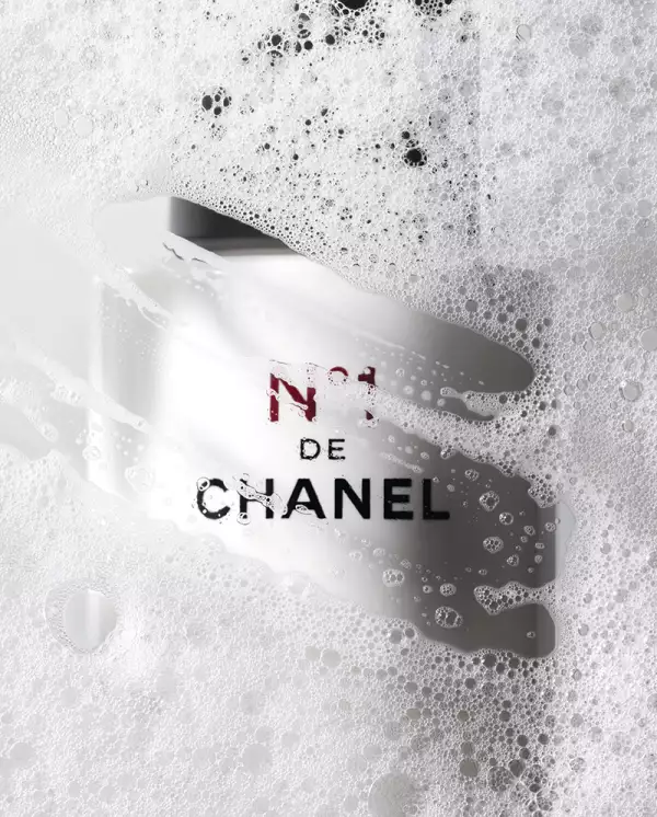 2-chanel-numero 1-n 1-skincare-maquillaje-fragancia-innovador-sustentable-camelia-camelia roja-anti edad-crema-suero.jpg