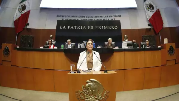 Ariadna Montiel en el Senado