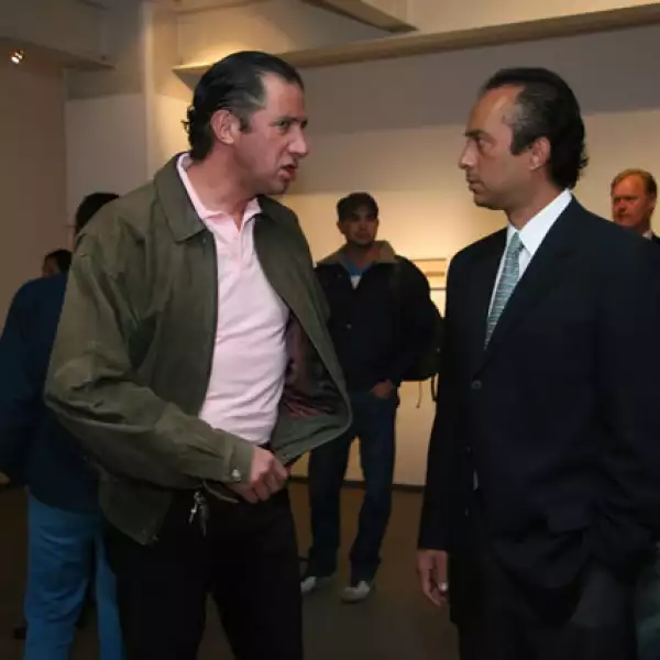 Exposición de Mona J. Lang con Rebeca De Alba.