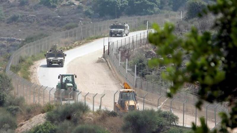 soldados israelies vigilan frontera libano adeiseh