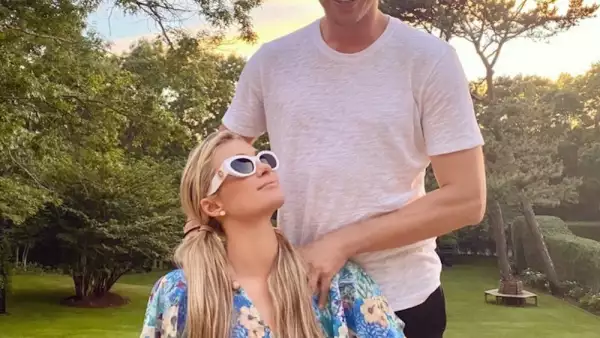 paris-hilton-carter-reum.jpg