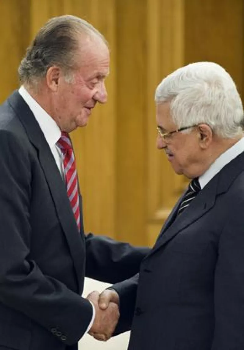 El monarca español llamó a redoblar esfuerzos diplomáticos y lograr acabar con la crisis que se vive en la franja israelí. También habló de la crisis financiera y la toma de posesión de Obama.