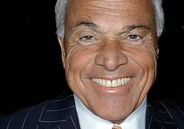 El ex presidente de la compañía hipotecaria Countrywide pevió la crisis en EU dejando solidez sólo para su empresa.  (Foto: Fortune)