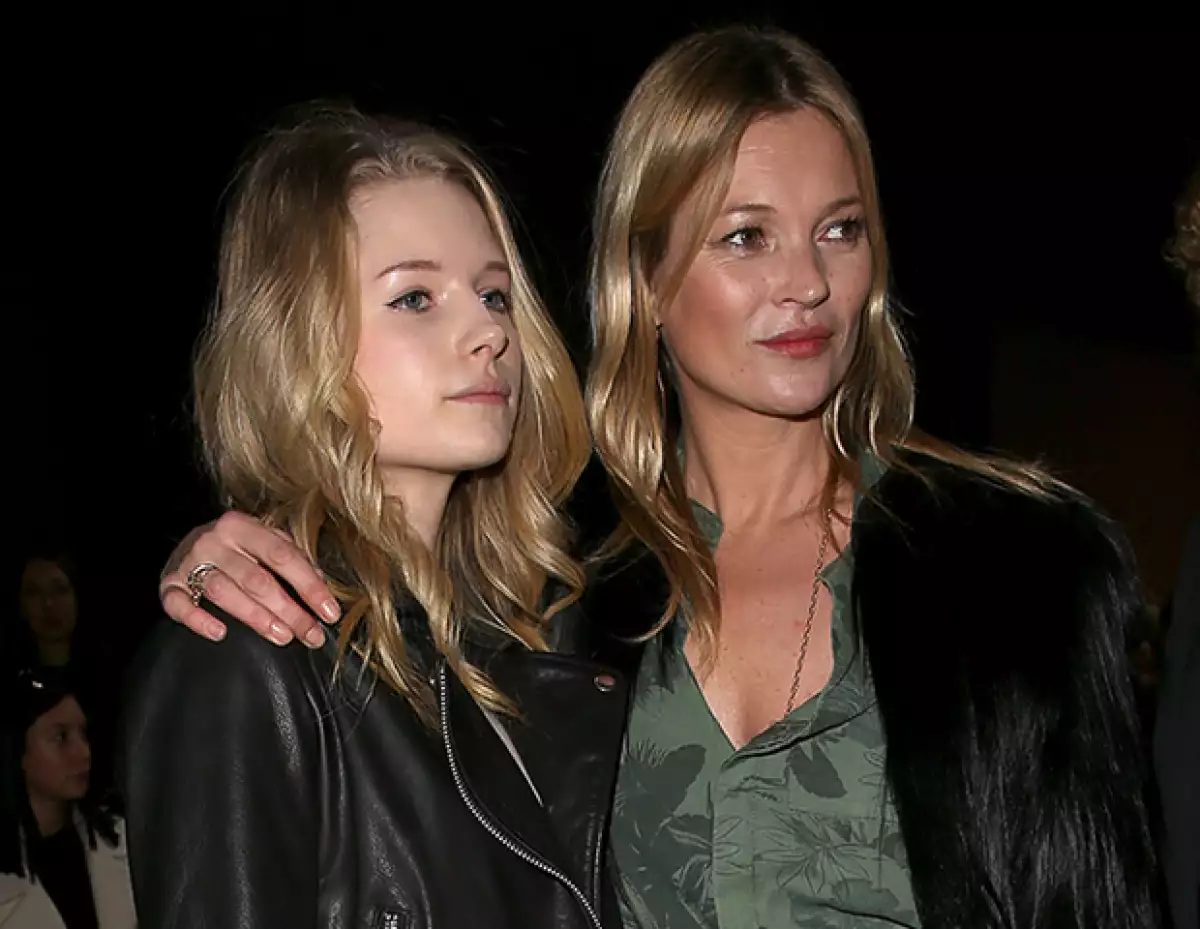 Double trouble! Además de ser muy guapas y súper talentosas, estas hermanas modelos han logrado poner sus apellidos en alto y conquistar el mundo de la moda una pasarela a la vez.