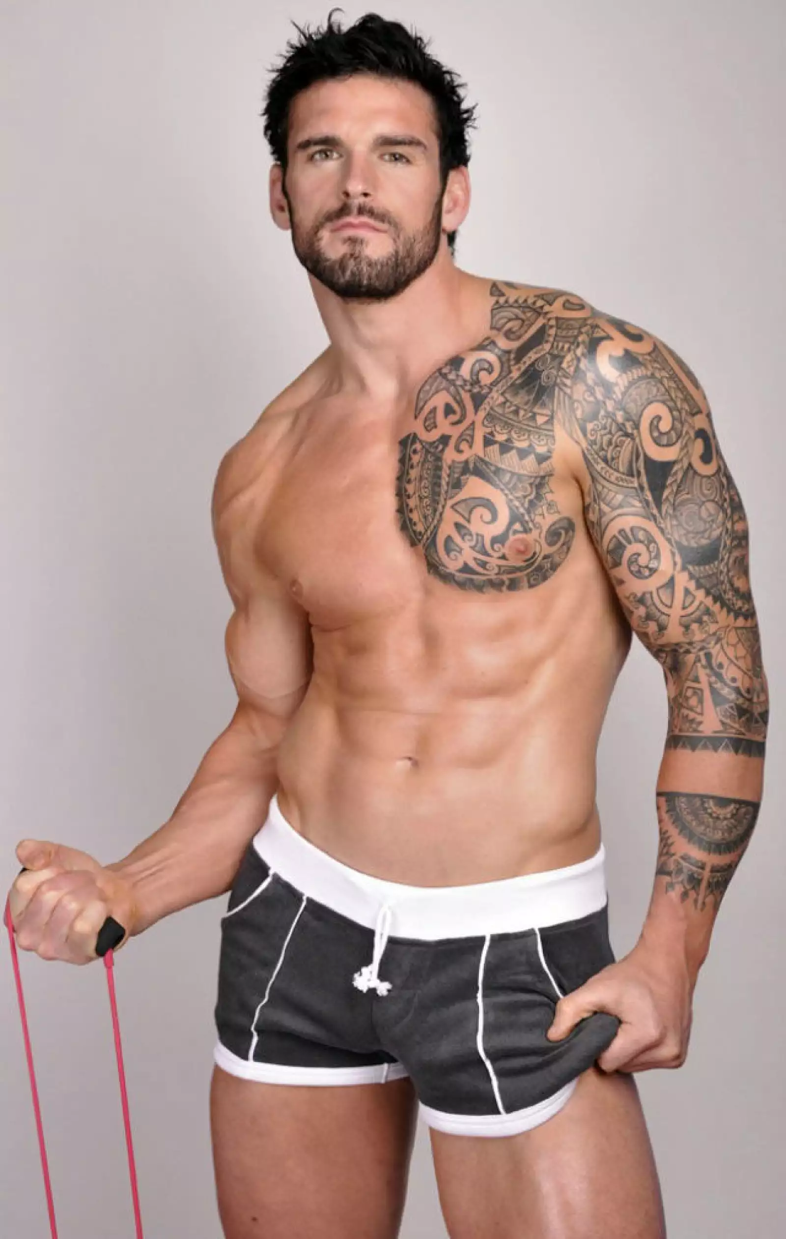 Stuart Reardon es un jugador inglés de rugby que a sus 33 años tiene una musculatura para presumir en su segunda carrera como modelo.