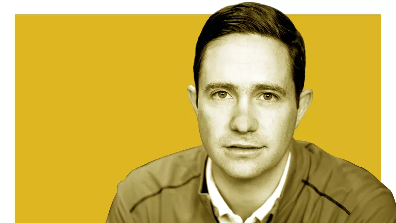 Sigue plan de austeridad.