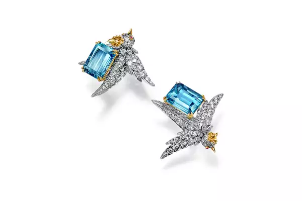 aretes de tiffany en forma de ave