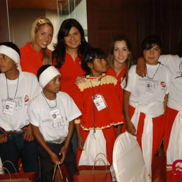 Susi Stevan, Beatriz Crispin, Gariela, Carolina, Rogelio, Enrique, Lupita, Ana Laura, Estela Gonzalez