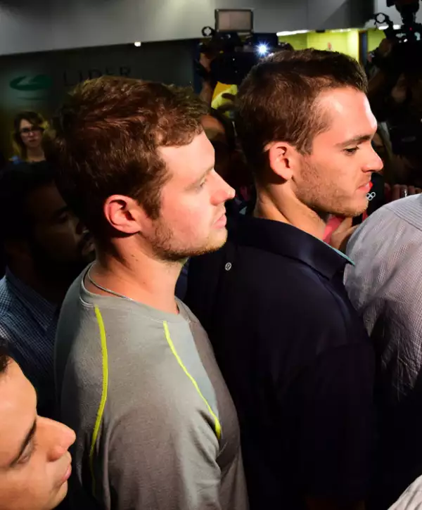 Los atletas permanecerán en Brasil para atender el caso.