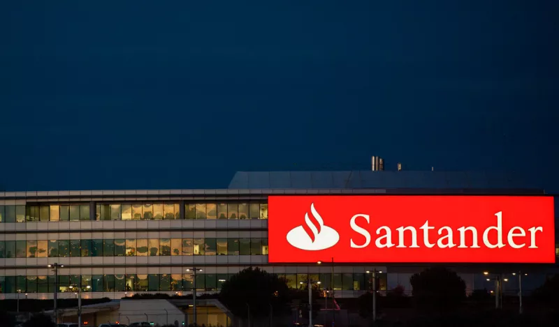 (Edificio corporativo de Banco Santander)