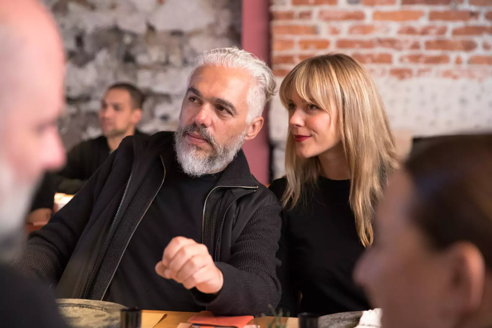 Cena con los miembros del consejo de "Campamento"