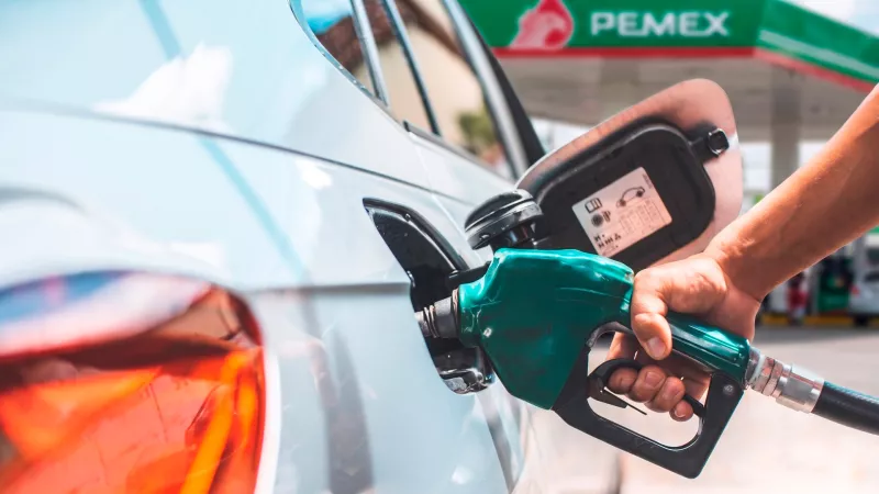 El tope a las gasolinas incentiva el robo a Pemex