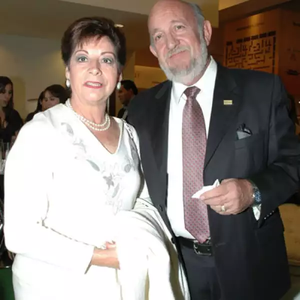 Presentación colchón Selther Lorena Ochoa