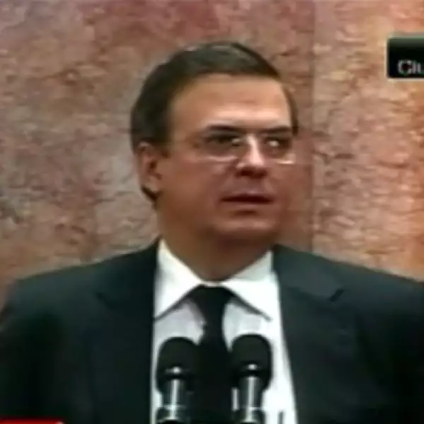 marcelo ebrard, carlos fuentes