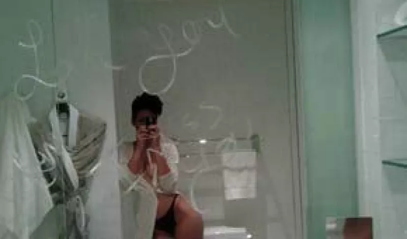 La cantante se encuentra nuevamente en el ojo del huracán debido a la publicación de unas fotografías que supuestamente muestran su cuerpo desnudo.