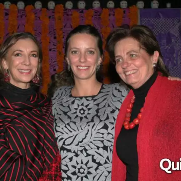 Desfile fundación Arroz con leche