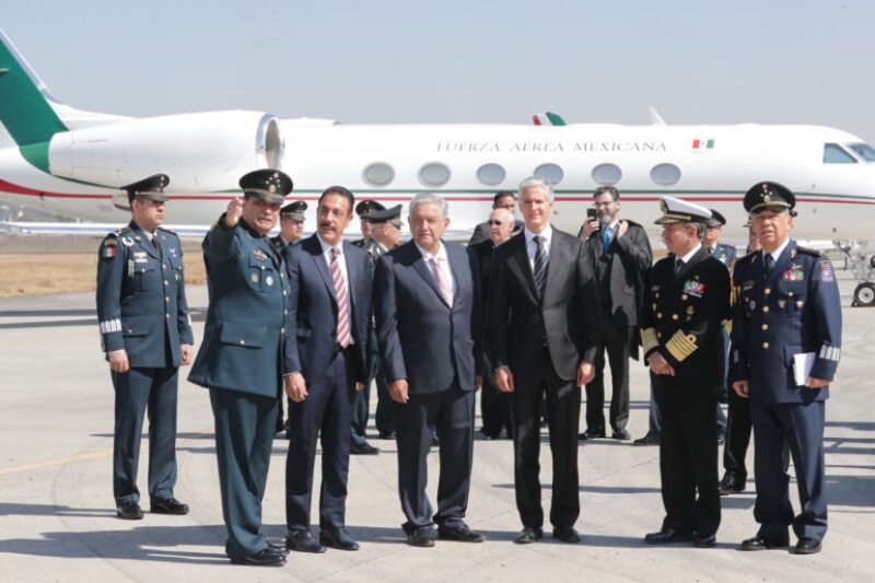 Resultado de imagen para Sedena administrará el aeropuerto de Santa LucÃa, anuncia AMLO