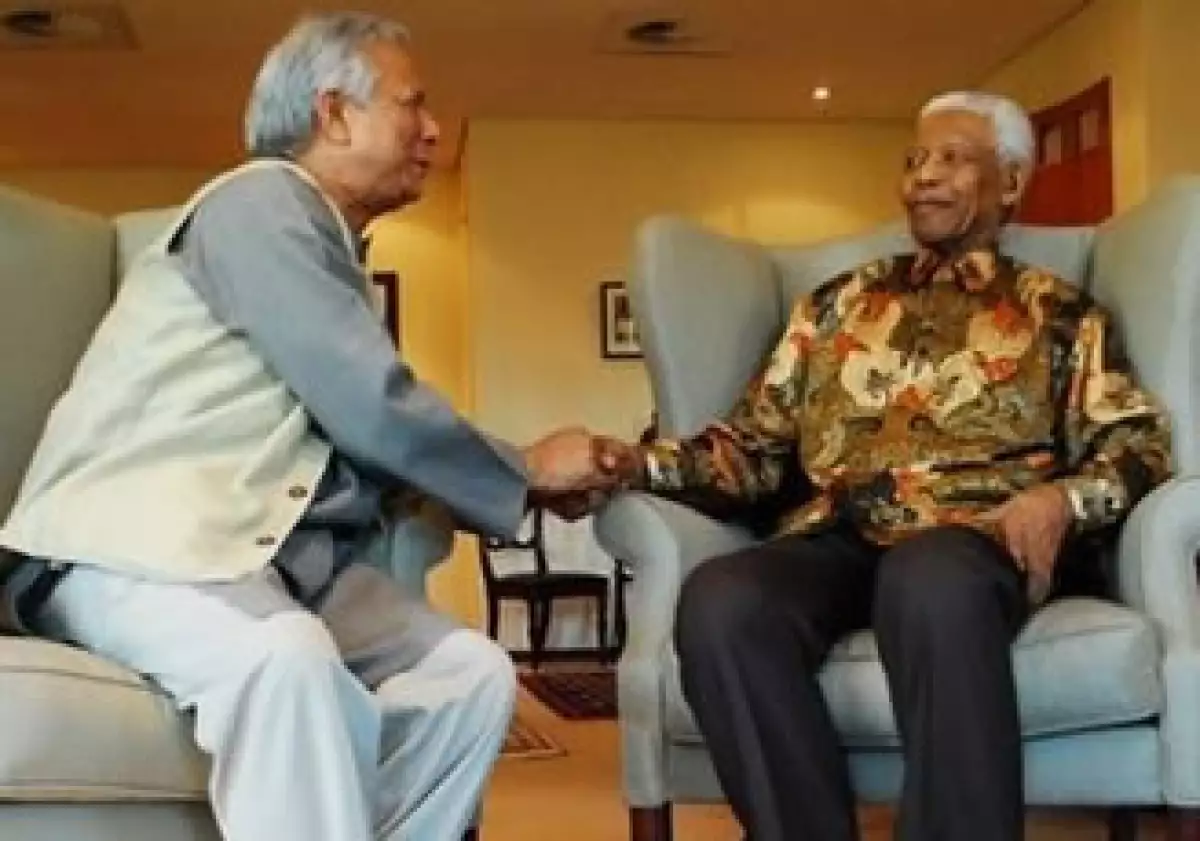 El llamado “banquero de los pobres†explicó este fin de semana su concepto de negocios sociales en un homenaje al ex presidente sudafricano Nelson Mandela en Johanesgurgo. (Foto: AP)