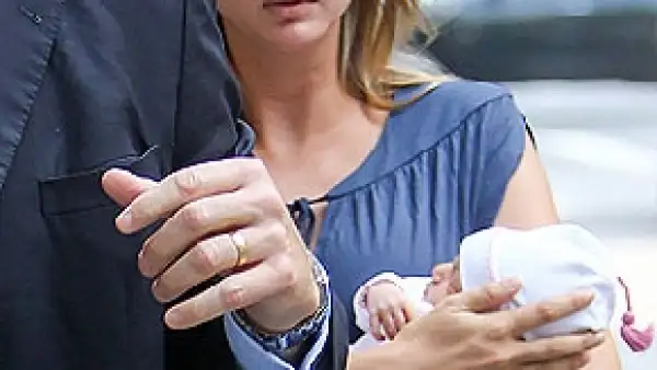 Arabella Rose, nombre que llevará la pequeña, ya está en casa al lado de su familia, pues la hija de Donald Trump salió del hospital donde dio a luz a su primer bebé.