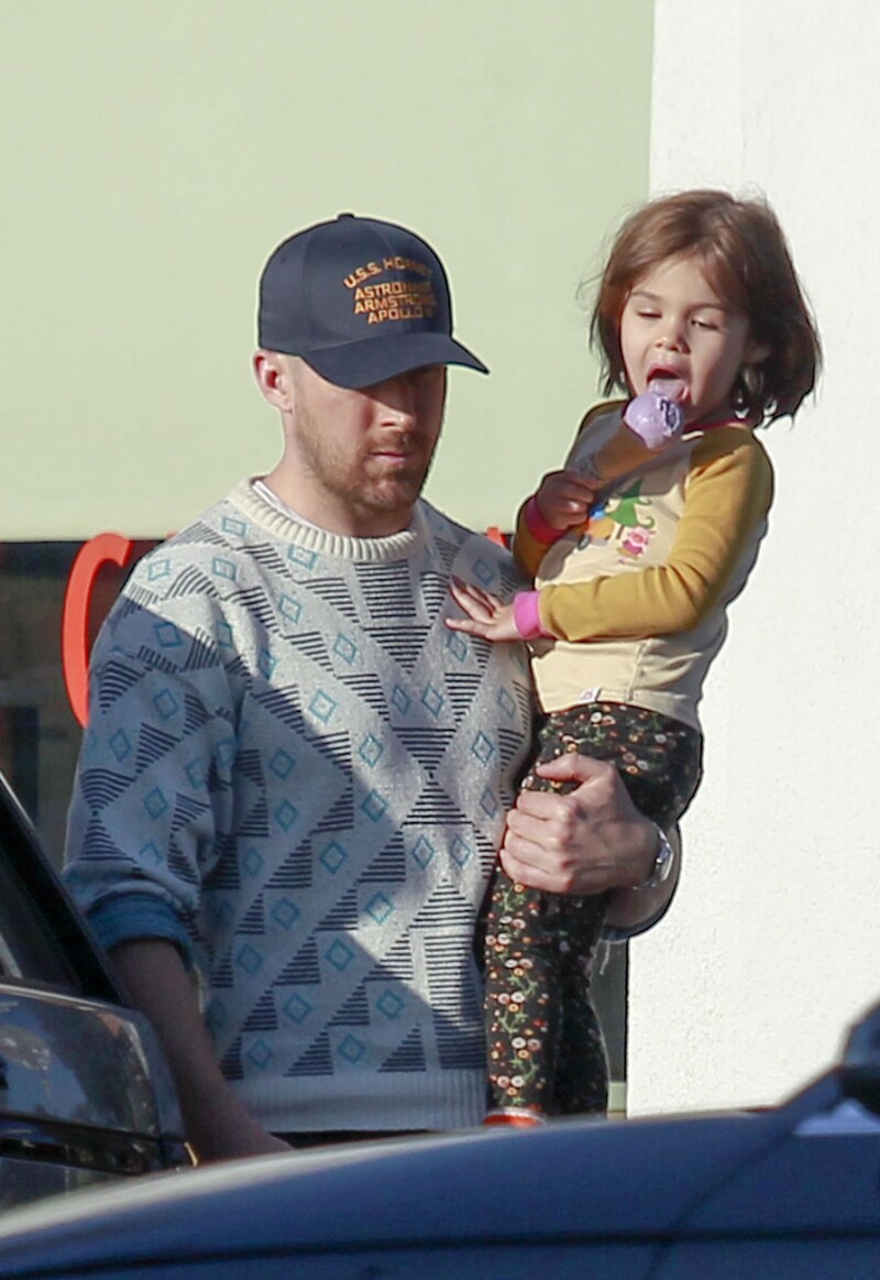 Ryan Gosling y su hija mayor