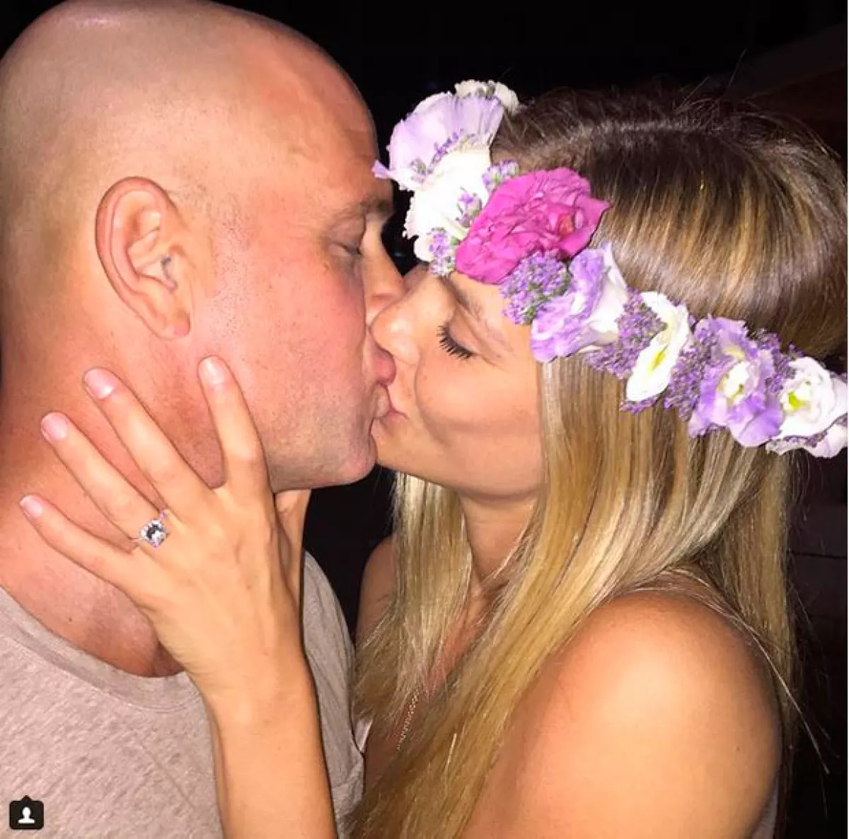 Ella presume en redes sociales lo enamorada que está del empresario.