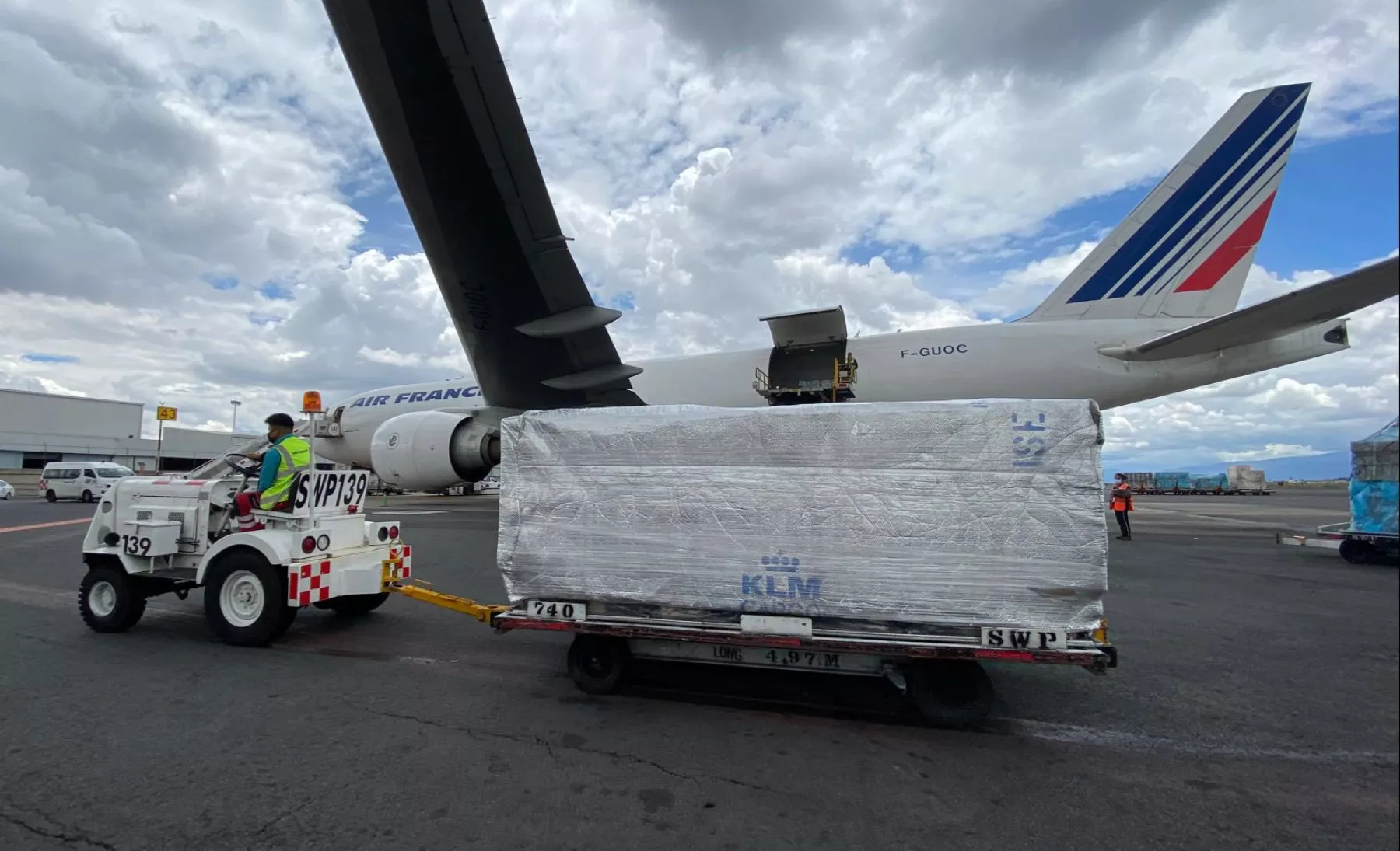 Mexico recibe nuevo lote con 50,000 vacunas Sputnik V
