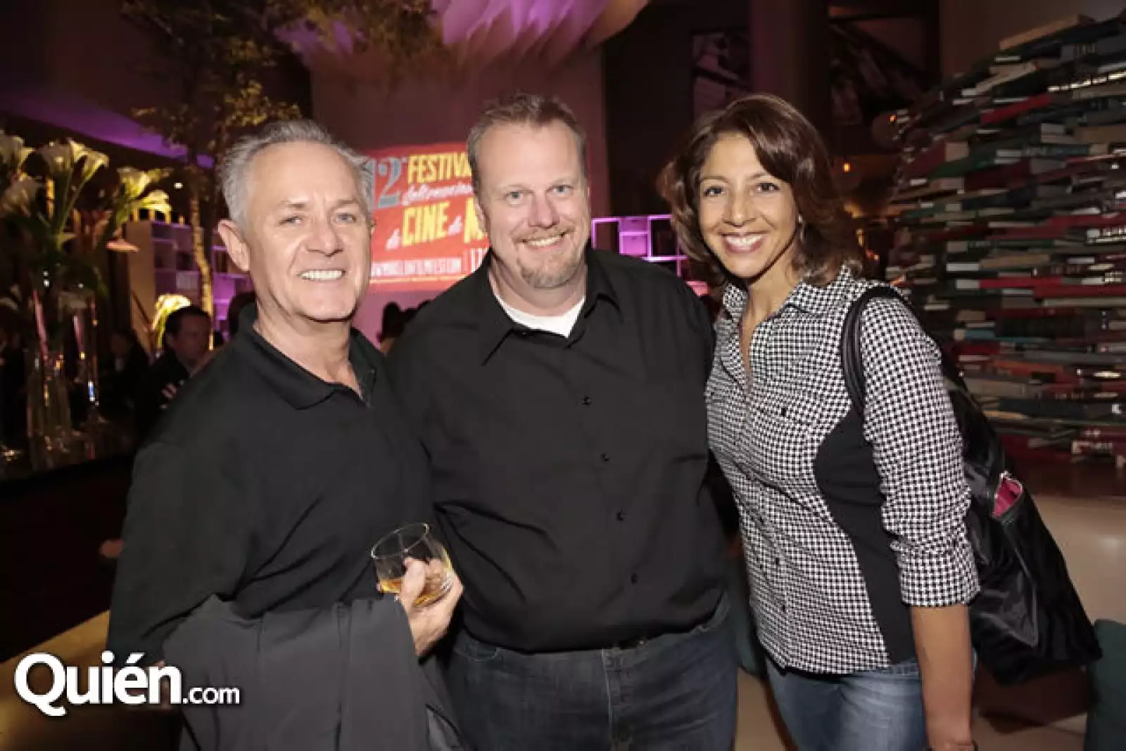 Robert Flisher,Tim Barber,Mari Luz Caballero