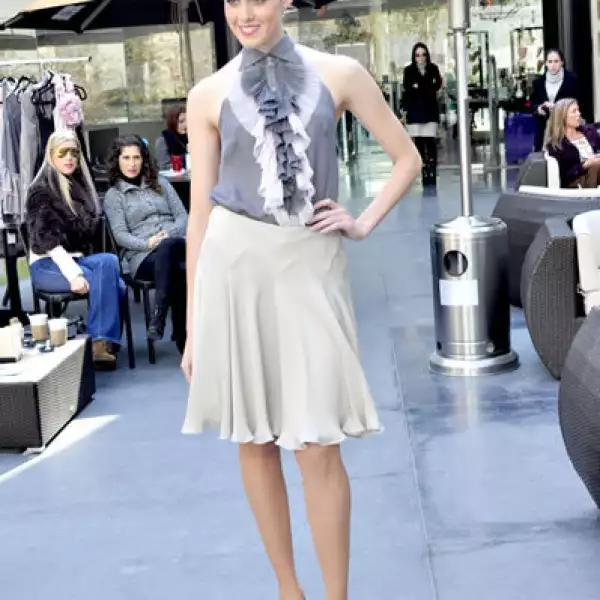 Brunch Truck Fleurs D´HIVER by Alejandro Carlín