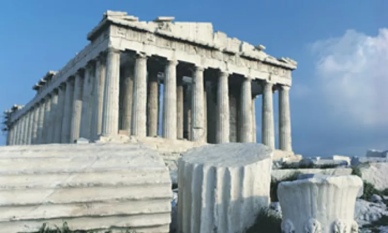 Grecia depende de la nivel de participación de los bonos bajo la ley internacional y bonos griegos para reducir su deuda. (Foto: Thinkstock)