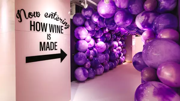 Redes sociales Rosé Mansion