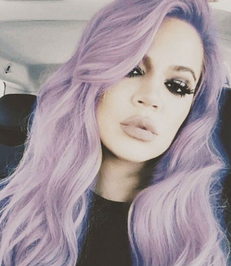 Rob dejó ver una foto de su hermana con el pelo morado.