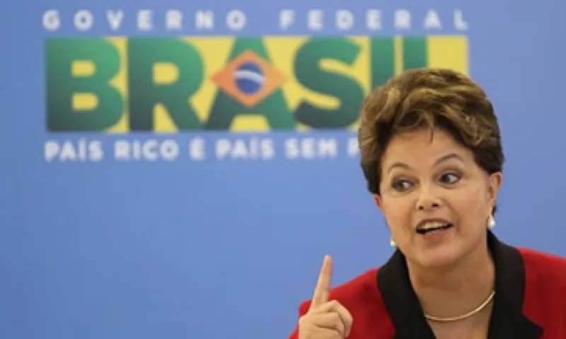 Con la tasa en 11%, los costos de endeudamiento en Brasil se mantienen como los más altos, algo que quiere cambiar Dilma Rousseff. (Foto: Reuters)