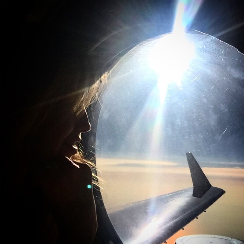 Horas antes de llegar a Italia, la artista reflexionaba acerca de su vida gitana en el vuelo.