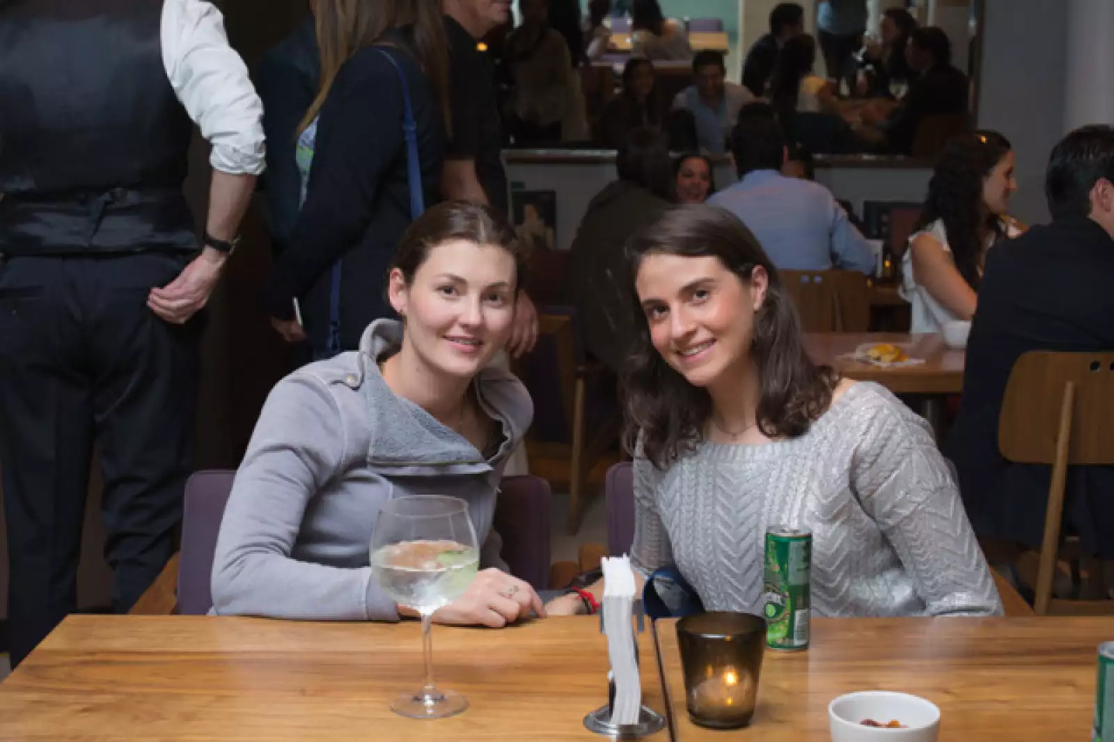 Rina González y Karen Abler