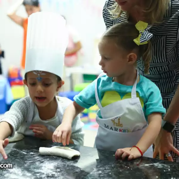 Valentina y Estefani Goncalves