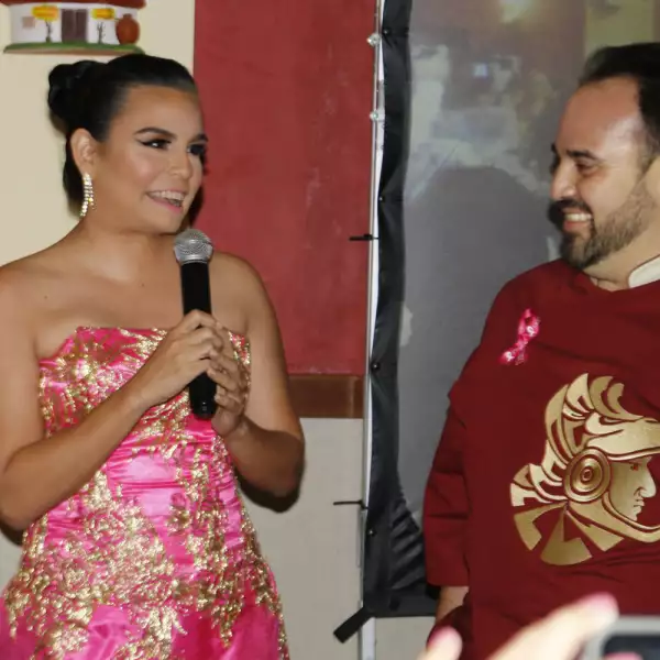 Cena Rosa de Gala en LA TRADICIÓN de Mérida